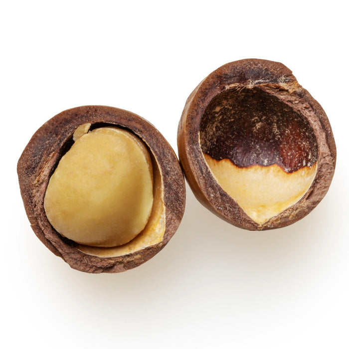 Wie knackt man die Schale der Macadamia?